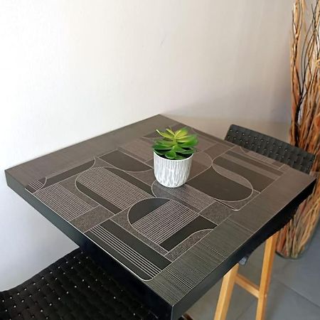 Appartement Balneo Et Sauna Prives The Red Room 모기오 외부 사진